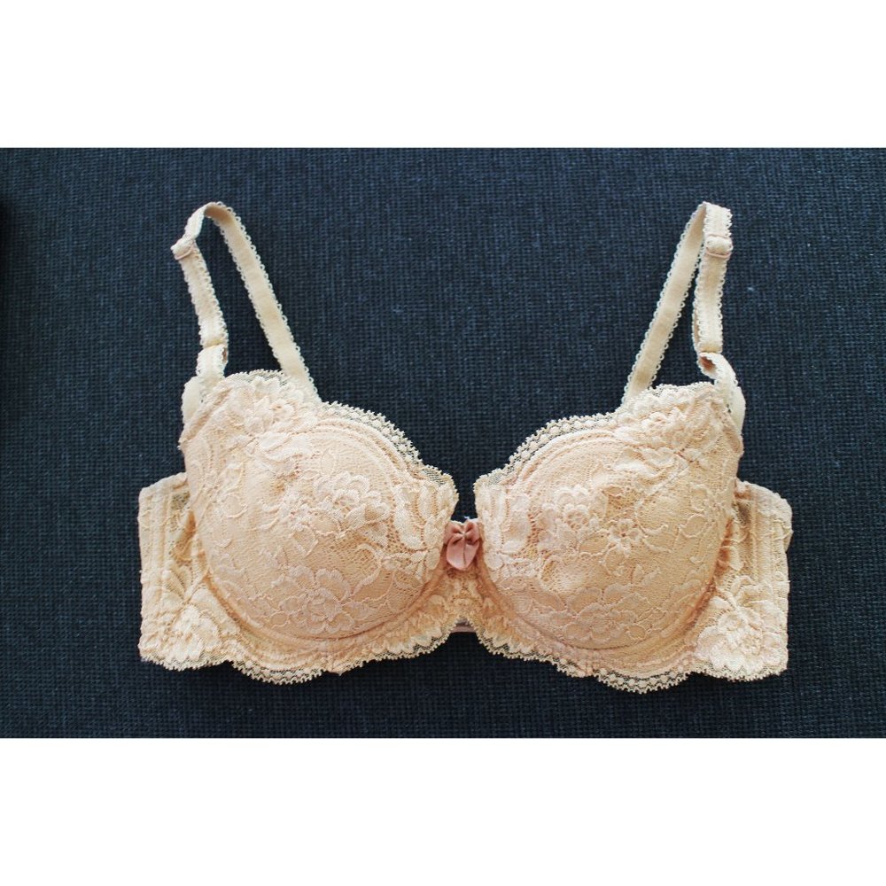 Lace Underwire Bra in Nude Peach